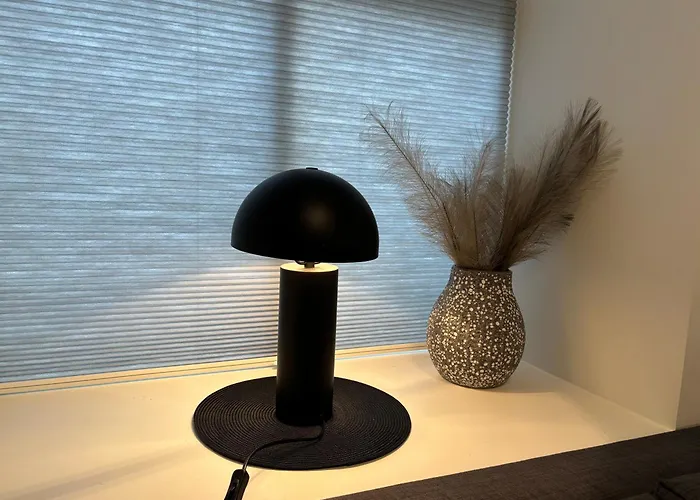 Modern - Steps From Grieghallen And Trainstation 아파트 베르겐