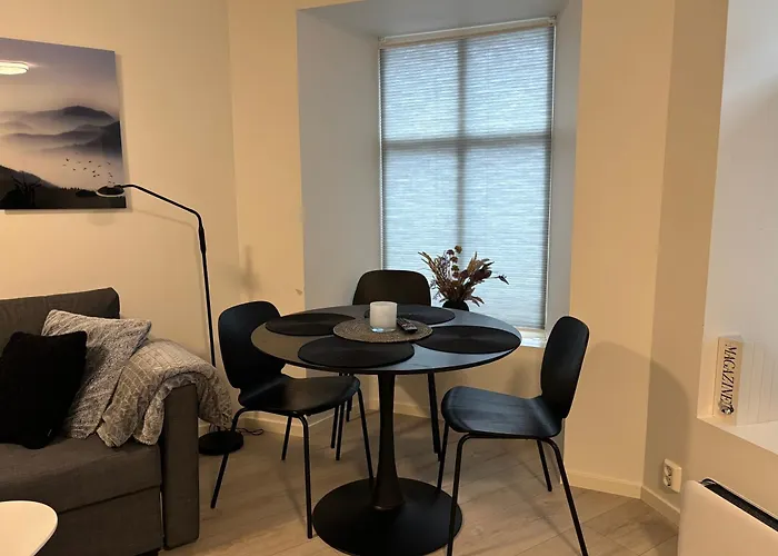 Modern - Steps From Grieghallen And Trainstation Lägenhet Bergen